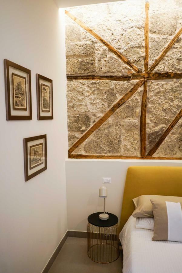 Bed and Breakfast Palazzo Toledano Neapel Exterior foto